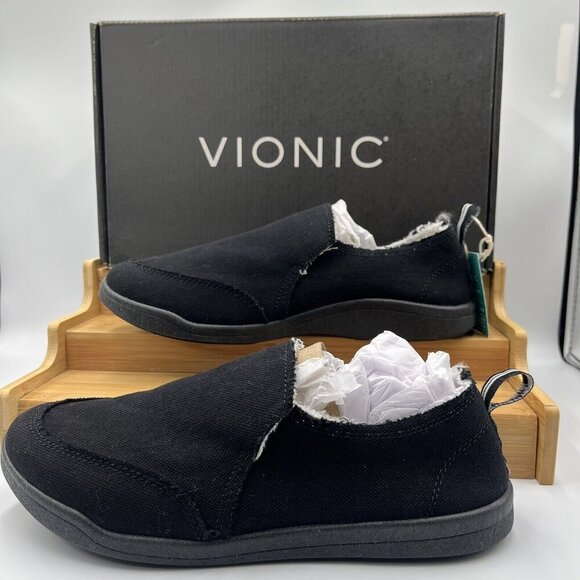 VIONIC Woman's Beach Slip On/In Black Denim Size 7 WIDE/Frayed Edge/Casual - Picture 1 of 13